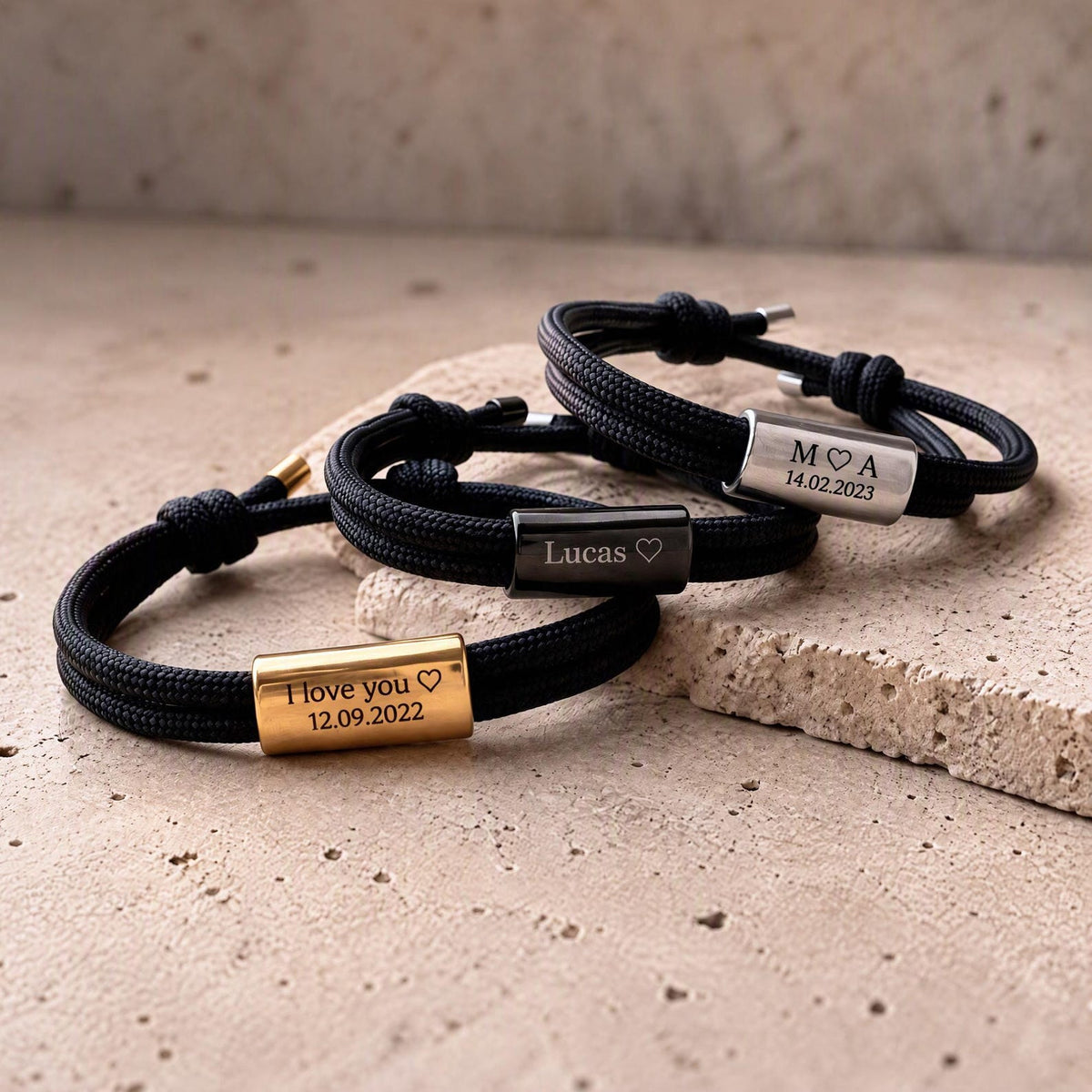 Plaques dorée, noire et argentée pour bracelet personnalisé