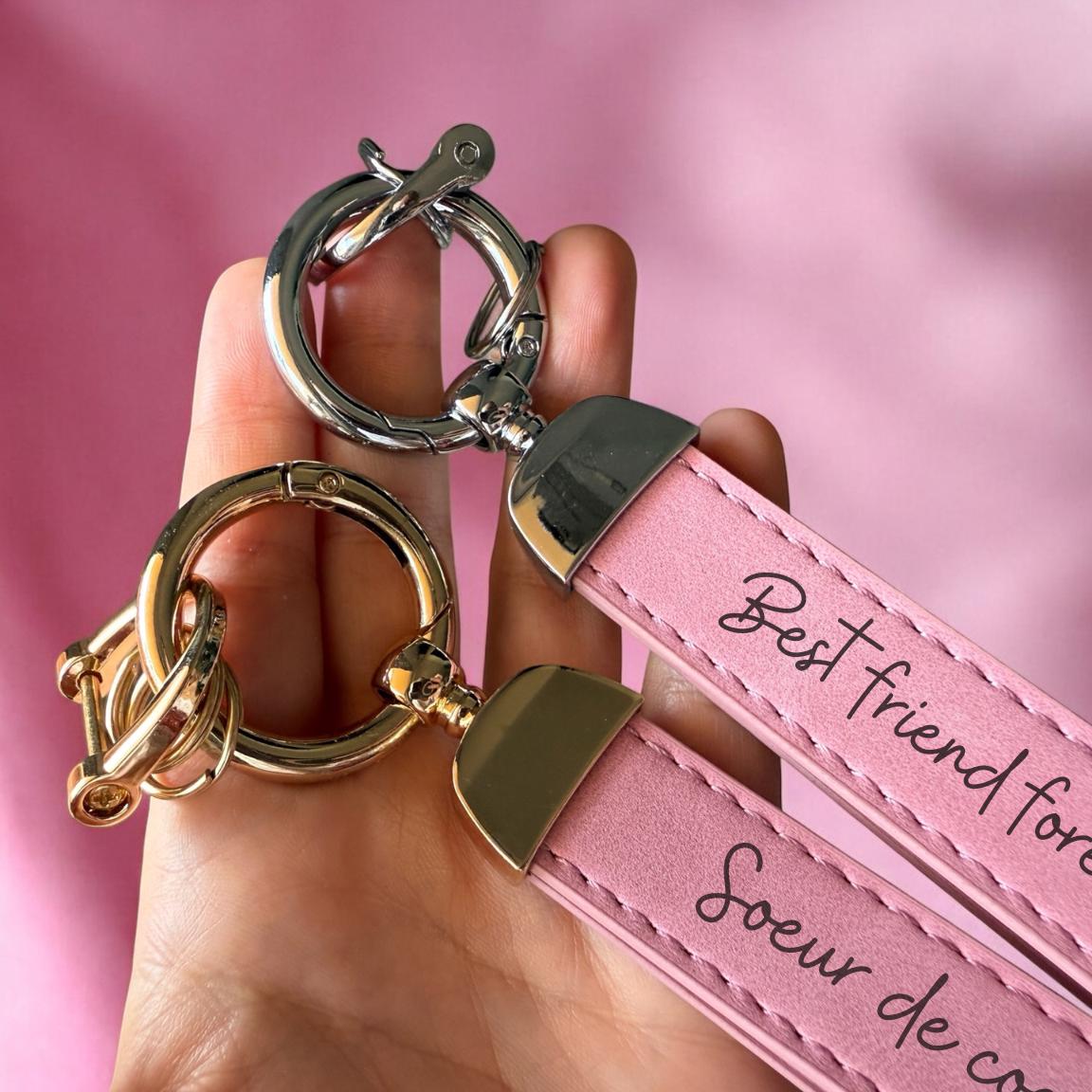 Porte-clés personnalisé rose, Porte-clé cuir femme, accessoire sac personnalisé, porte-clé élégant rose, cadeau sœur, cadeau maman, copine