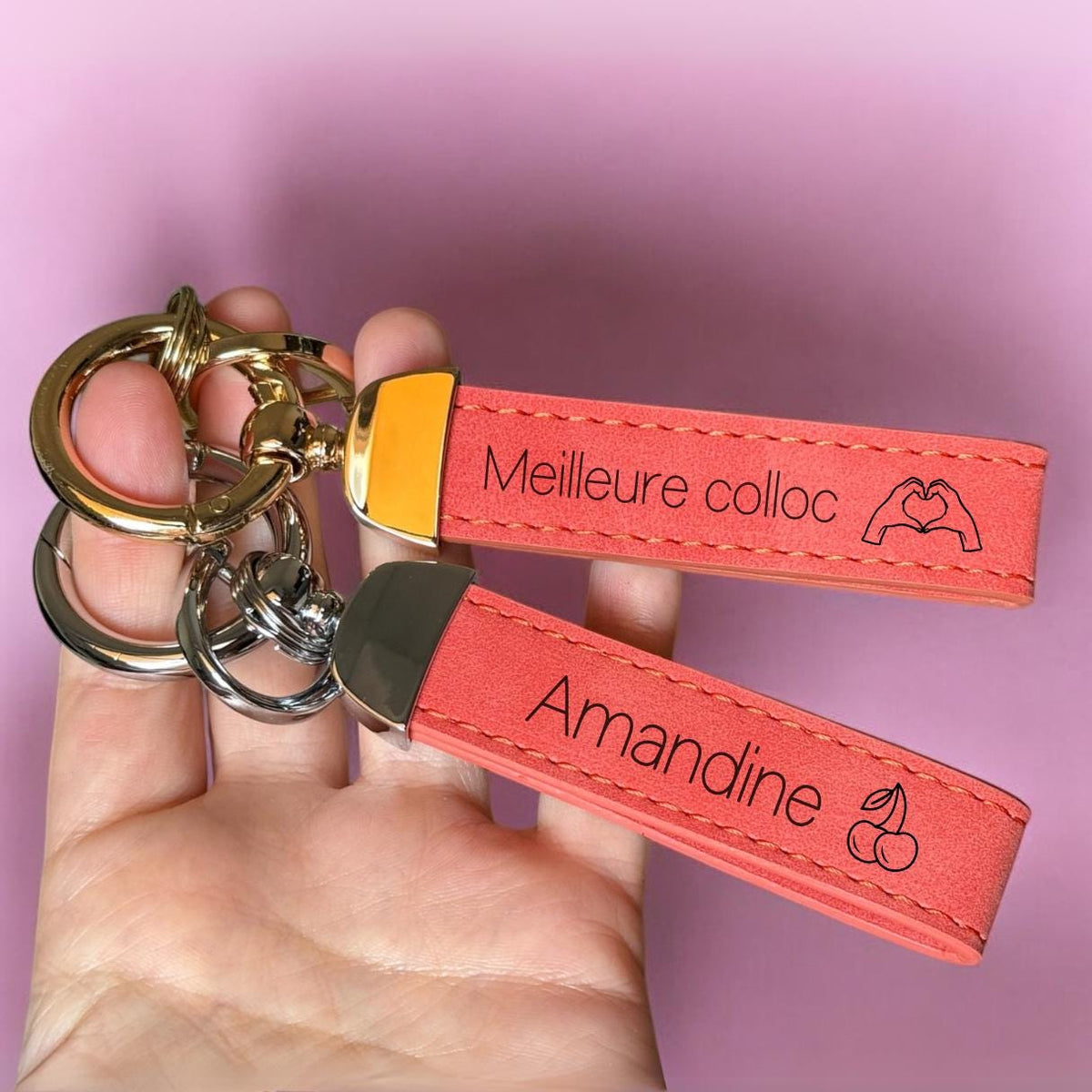 Porte-clés personnalisé rose, Porte-clé cuir femme, accessoire sac personnalisé, porte-clé élégant rose, cadeau sœur, cadeau maman, copine