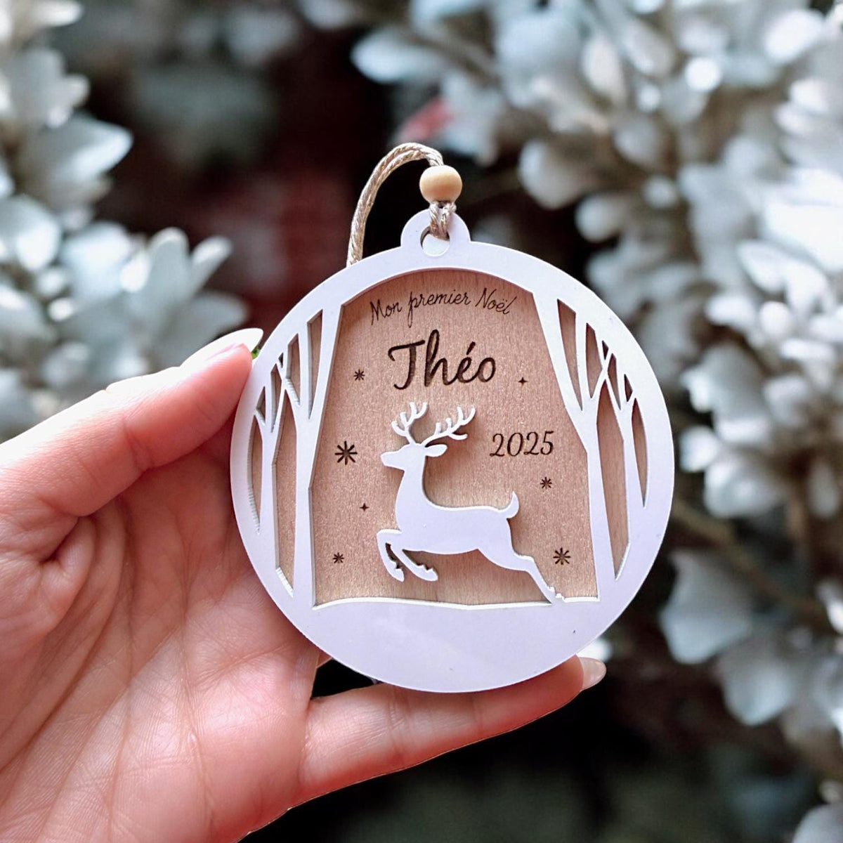 Boule de Noël personalisée bois - Cerf - Mon premier Noël - Ornement blanc bois - Cadeau naissance - Cadeau nouvelles mamans