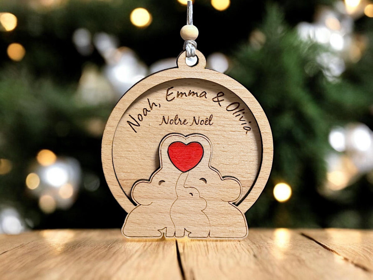 Boule de Noël personnalisée famille éléphant, Boule de Noël en bois pour famille personnalisée 2025. 3 boules achetées = 1 offerte