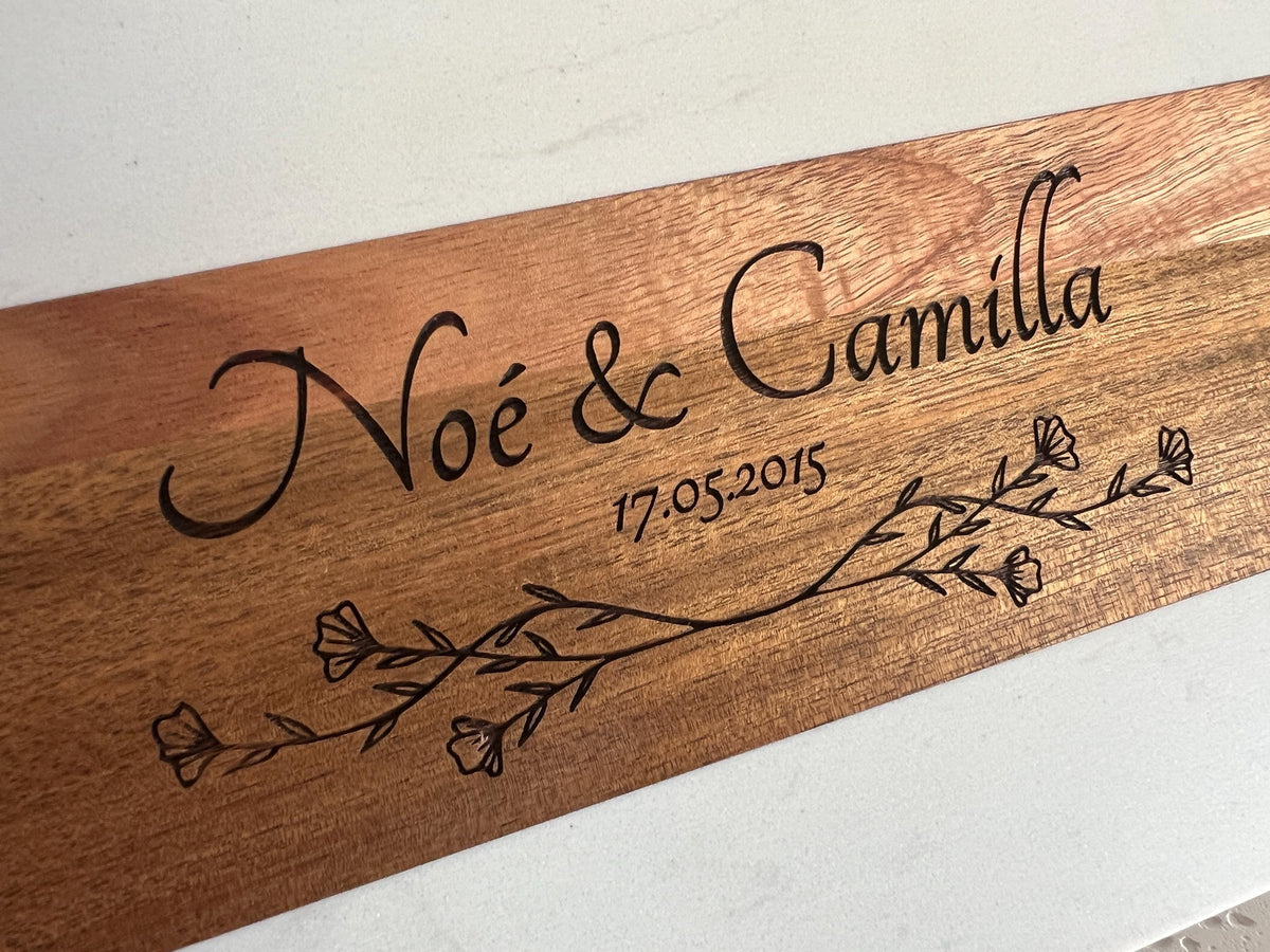 Planche À Découper Personnalisée en Marbre et Bois d'Acacia, Cadeau Gravé pour Mariage