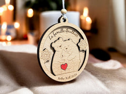 Boule de Noël personnalisée en bois - Famille ours - Notre Noël en famille - Ornement en bois avec prénoms