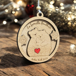 Boule de Noël personnalisée en bois - Famille ours - Notre Noël en famille - Ornement en bois avec prénoms