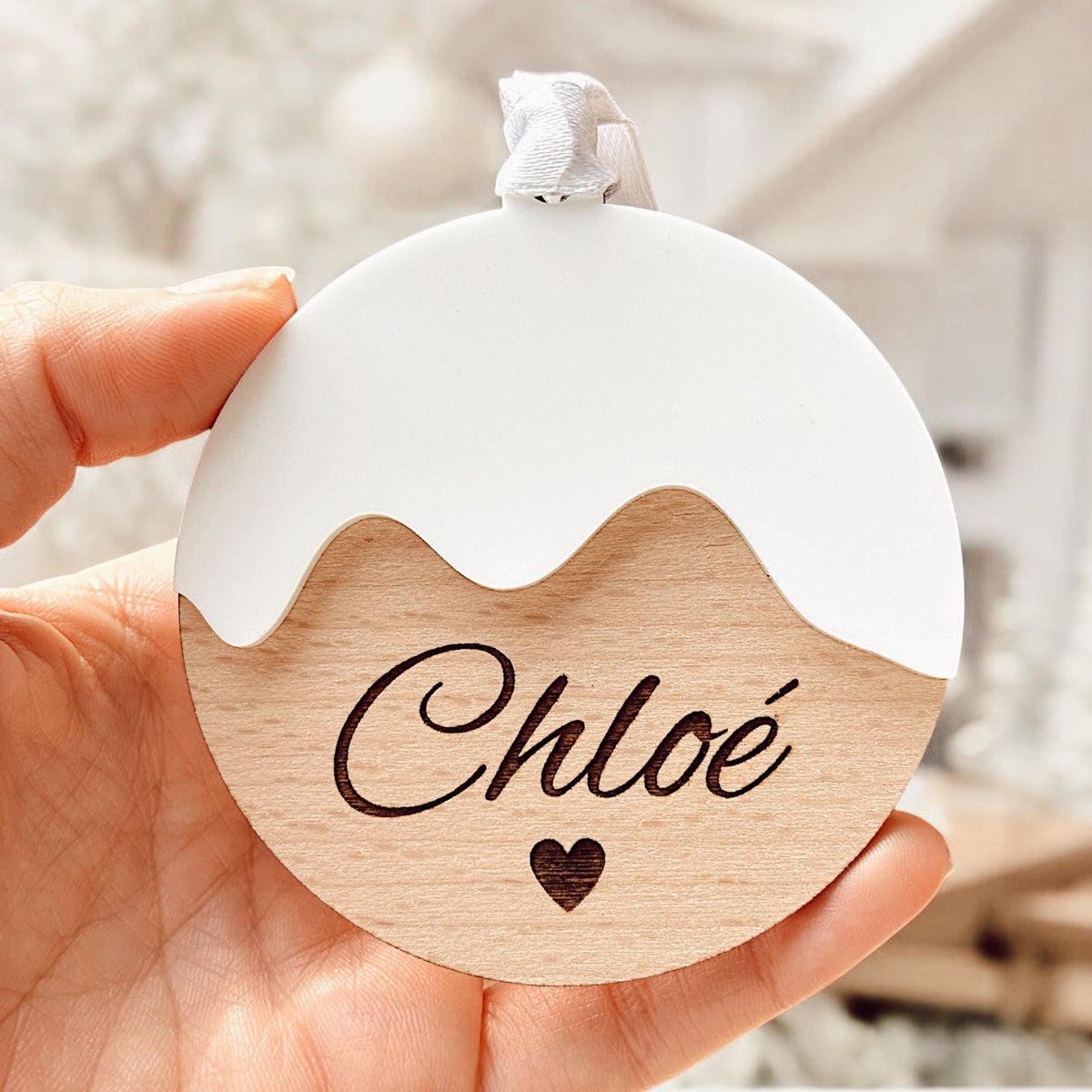 Boule de Noël prénom personnalisé en bois et acrylique, décoration sapin en bois, Cadrau unique pour Noël, Ornement prénom gravé, deco Noël