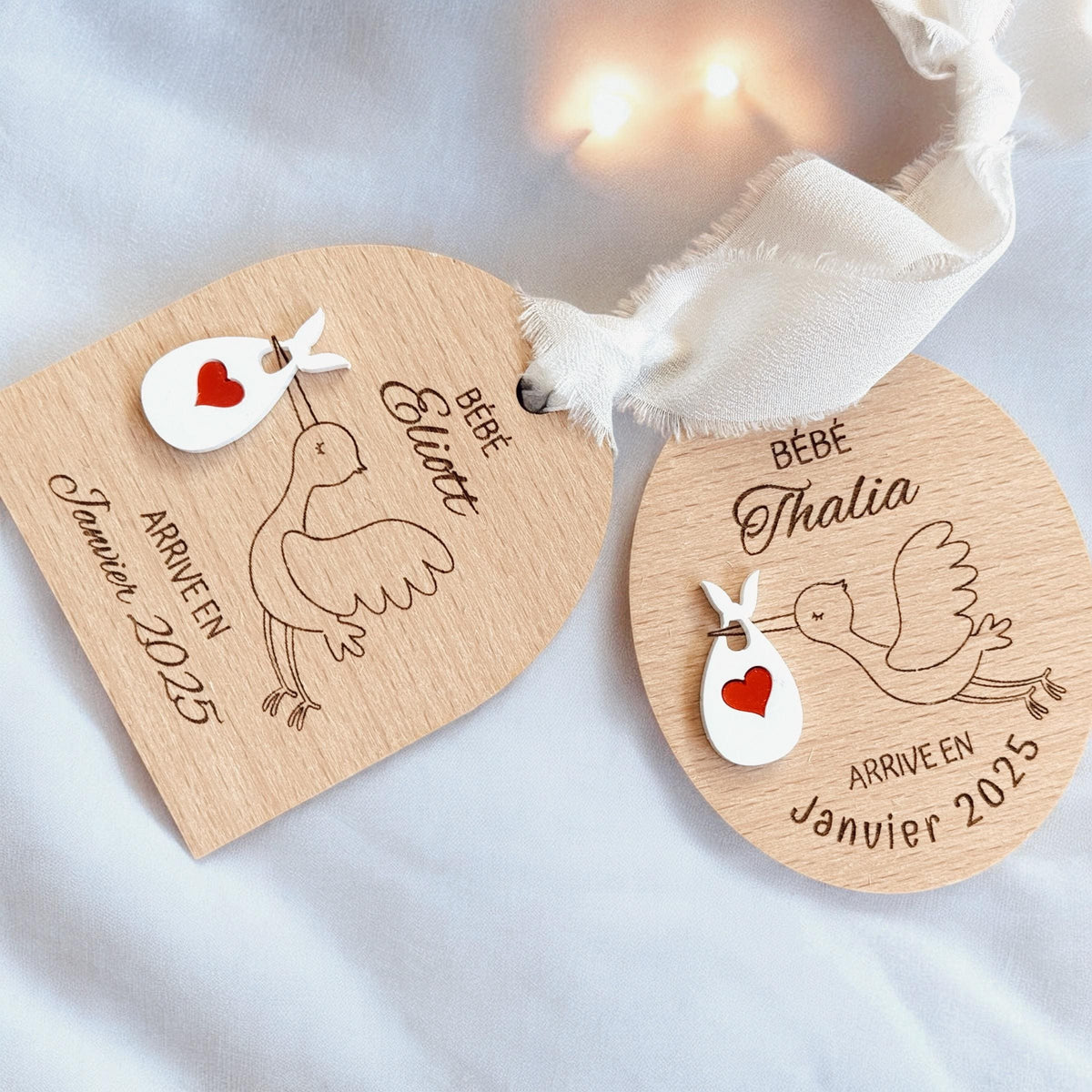 Boule de Noël Annonce grossesse en bois, Boule personnalisée future maman, Cadeau personnalisable grossesse, boule de noël futur maman