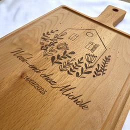 Planche en bois personnalisé cadeau mariage couple décoration cuisine gravé cadeau unique planche à découper crémaillère cadeau collocation