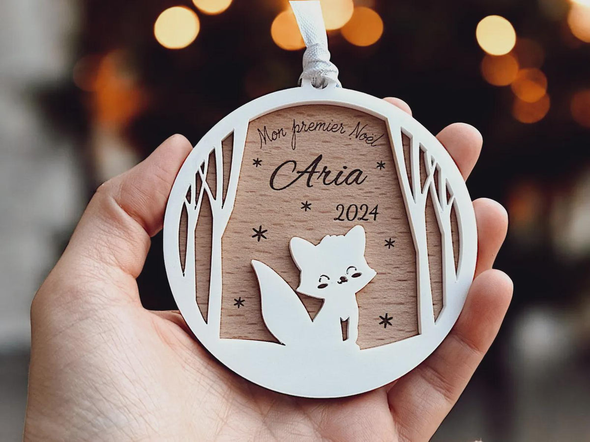 Boule de Noël personalisée bois - Cerf - Mon premier Noël - Ornement blanc bois - Cadeau naissance - Cadeau nouvelles mamans