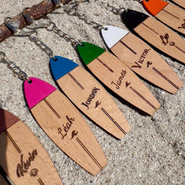 Porte-Clé Surf en Bois Personnalisé, Gravé avec Prénom