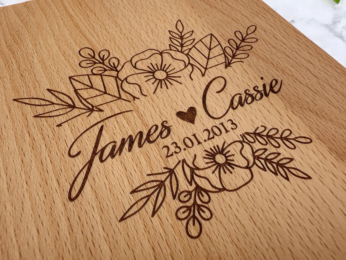 Planche à Découper Personnalisée en Bois, Cadeau Mariage, Anniversaire, cadeau de fiançailles pour couple, fête des mères, crémaillère
