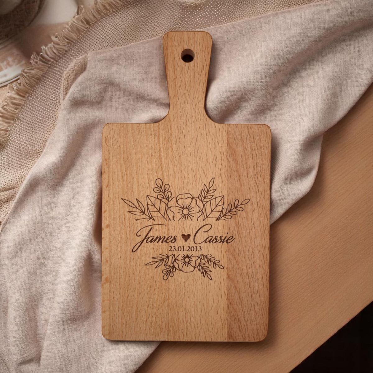 Planche à Découper Personnalisée en Bois, Cadeau Mariage, Anniversaire, cadeau de fiançailles pour couple, fête des mères, crémaillère