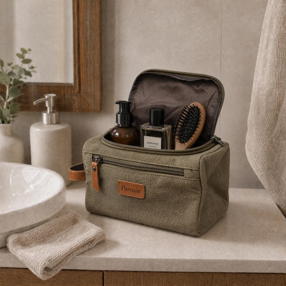 Cadeau fête des pères trousse toilette homme gravure prénom cuir | cadeau papa mari témoin mariage anniversaire voyage retraite personnalisé