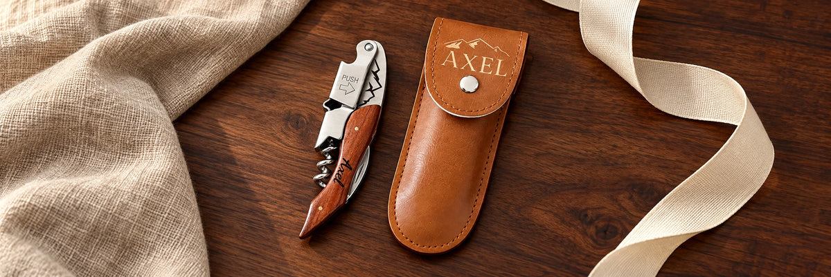 Tire-bouchon personnalisé et pochette cognac en option